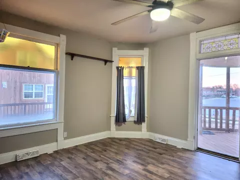 Living - 123 E Cooper St, Tipton, MO 65081 photo 2 of 3
