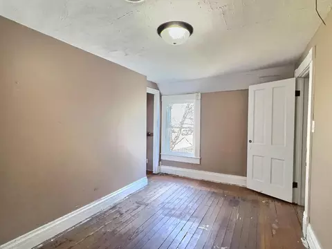 Bedroom - 123 E Cooper St, Tipton, MO 65081 photo 3 of 3