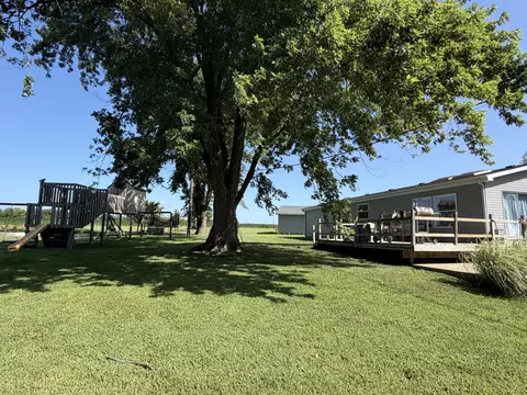 12995 N Pilot, Pilot Grove, MO 65276 photo 2