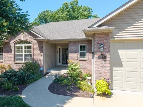6903 Madison Creek Dr, Columbia, MO 65203