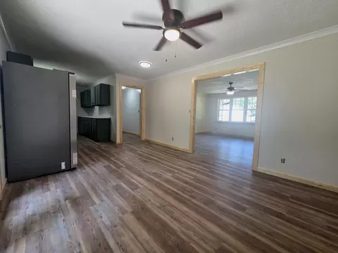 780 Doty Ave, Centralia, MO 65240 photo 3