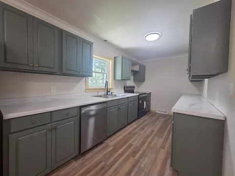 780 Doty Ave, Centralia, MO 65240 photo 4