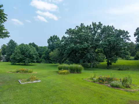 Exterior - 10500 E Walnut Dr, Centralia, MO 65240 photo 3 of 7
