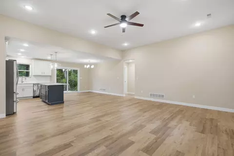 263 E Drane St, Harrisburg, MO 65256 photo 7