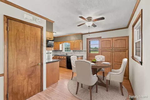 Dining - 7380 State Road Vv, Mokane, MO 65059 photo 1 of 1