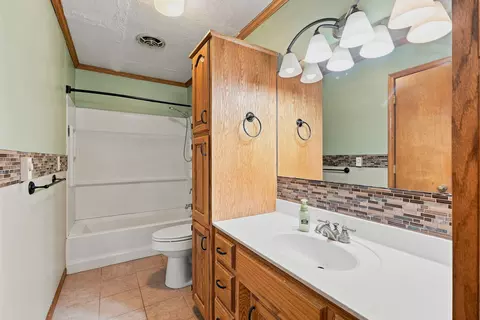 Bath - 7380 State Road Vv, Mokane, MO 65059 photo 1 of 1