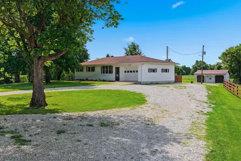 Exterior - 7380 State Road Vv, Mokane, MO 65059 photo 1 of 9