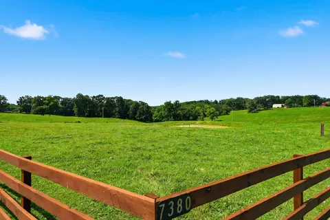 Exterior - 7380 State Road Vv, Mokane, MO 65059 photo 5 of 9
