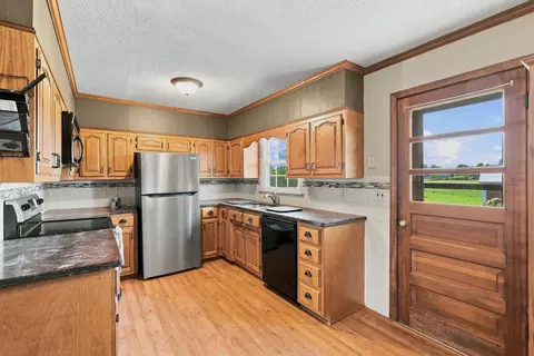 Kitchen - 7380 State Road Vv, Mokane, MO 65059 photo 1 of 3