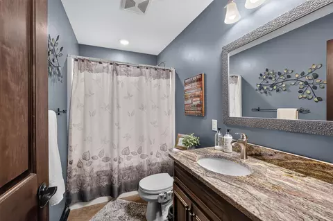 Bath - 5685 E Sing Dr, Columbia, MO 65202 photo 3 of 5