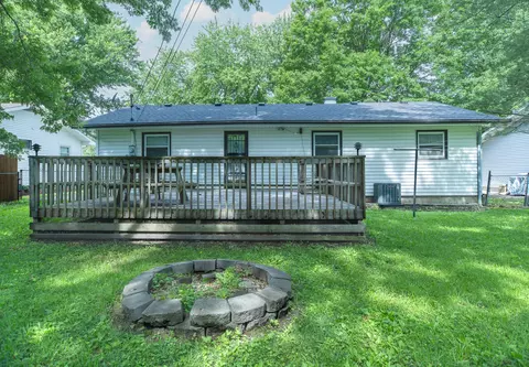 Exterior - 120 Adams St, Centralia, MO 65240 photo 3 of 11