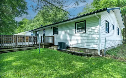 Exterior - 120 Adams St, Centralia, MO 65240 photo 2 of 11