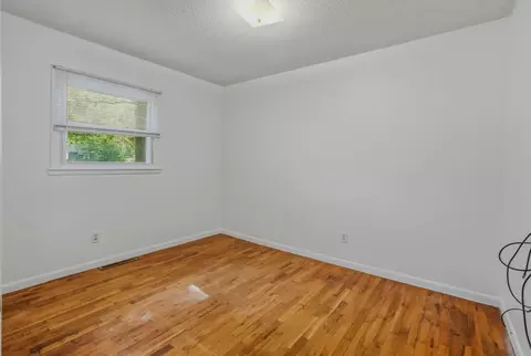 Bedroom - 120 Adams St, Centralia, MO 65240 photo 6 of 7