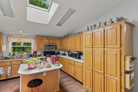 Kitchen - 1197 Highway Oo, Morrison, MO 65061 photo 2 of 5