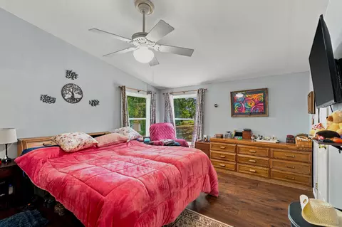 Bedroom - 1197 Highway Oo, Morrison, MO 65061 photo 3 of 6
