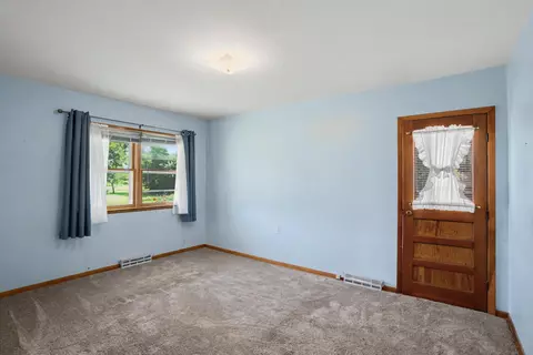 Bedroom - 407 W Proctor St, Sturgeon, MO 65284 photo 3 of 8