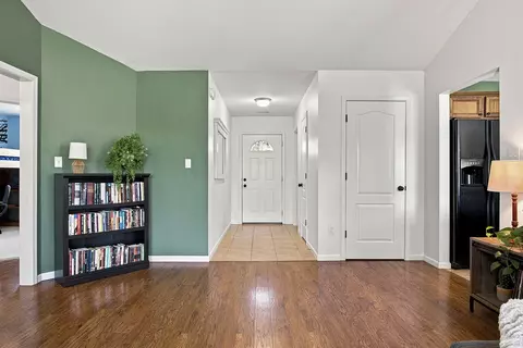 Entry Way - 5308 Silver Mill Dr, Columbia, MO 65202 photo 1 of 2
