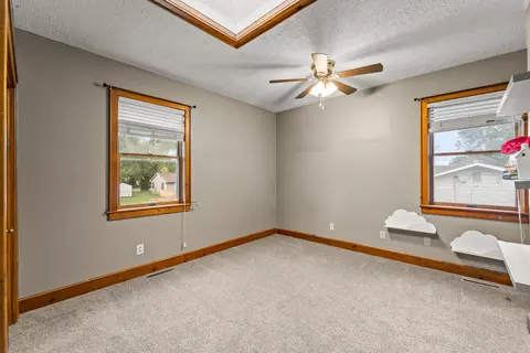 Bedroom - 201 E Harrison St, Auxvasse, MO 65231 photo 6 of 8