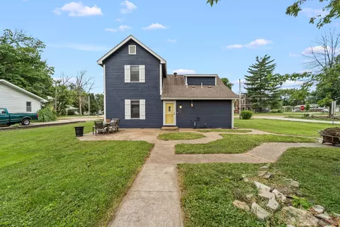 Exterior - 201 E Harrison St, Auxvasse, MO 65231 photo 2 of 6