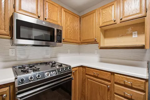Kitchen - 409 Cedar Ln, Columbia, MO 65201 photo 2 of 5