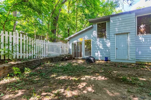 Exterior - 409 Cedar Ln, Columbia, MO 65201 photo 6 of 9