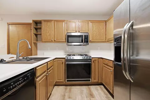 Kitchen - 409 Cedar Ln, Columbia, MO 65201 photo 3 of 5