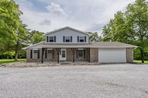 10404 W Kings Ln, Rocheport, MO 65279