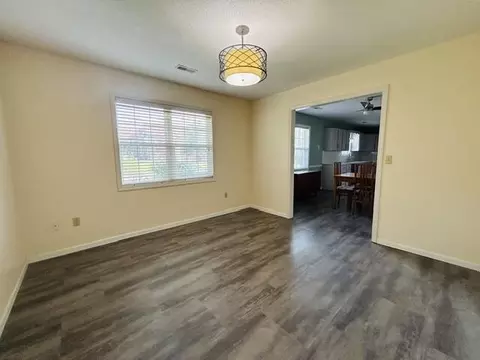 Living - 914 West Ave, Fulton, MO 65251 photo 2 of 2