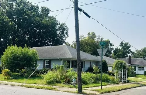 Exterior - 914 West Ave, Fulton, MO 65251 photo 5 of 8