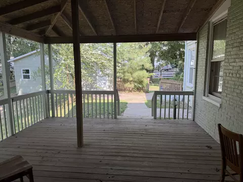 Exterior - 614 Howard St, Glasgow, MO 65254 photo 6 of 7