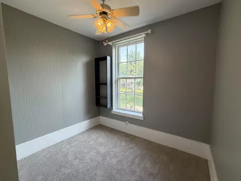 Bedroom - 614 Howard St, Glasgow, MO 65254 photo 4 of 4