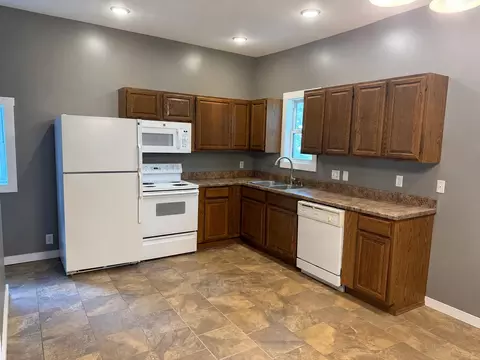 Kitchen - 614 Howard St, Glasgow, MO 65254 photo 1 of 2