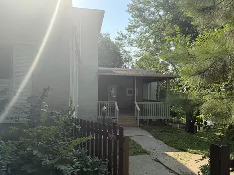Exterior - 614 Howard St, Glasgow, MO 65254 photo 3 of 7