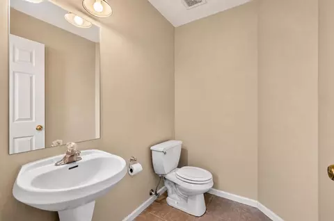 Bath - 3901 Jungle Tree Dr, Columbia, MO 65202 photo 1 of 3