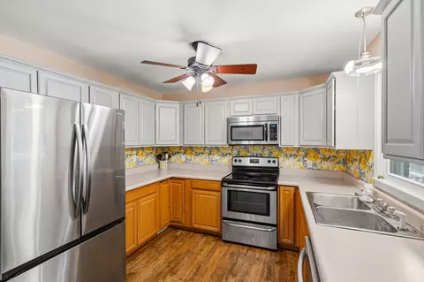 Kitchen - 6 E Reed St, Fulton, MO 65251 photo 2 of 2