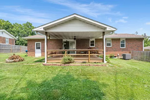 Exterior - 6 E Reed St, Fulton, MO 65251 photo 6 of 9