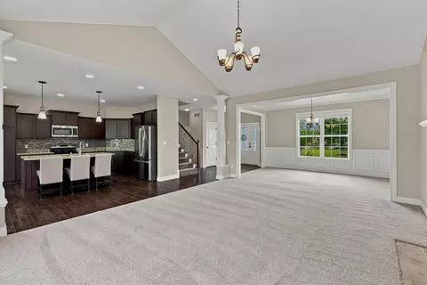 Living - 4110 Frontgate Dr, Columbia, MO 65203 photo 4 of 10