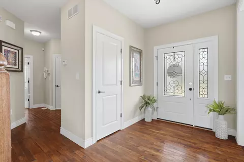 Entry Way - 4110 Frontgate Dr, Columbia, MO 65203 photo 1 of 7