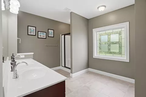 Bath - 4110 Frontgate Dr, Columbia, MO 65203 photo 1 of 6