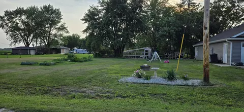 Exterior - 123 Barkley St, Clark, MO 65243 photo 3 of 3