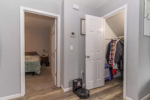Entry Way - 636 Farror St, Moberly, MO 65270 photo 2 of 5