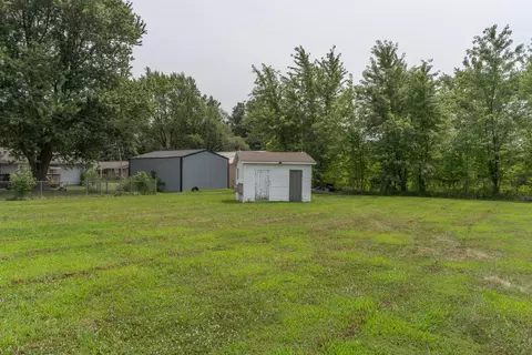Exterior - 2924 E Benson Rd, Sturgeon, MO 65284 photo 6 of 6