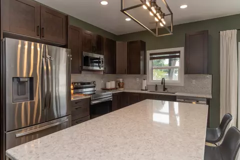 Kitchen - 2924 E Benson Rd, Sturgeon, MO 65284 photo 3 of 3