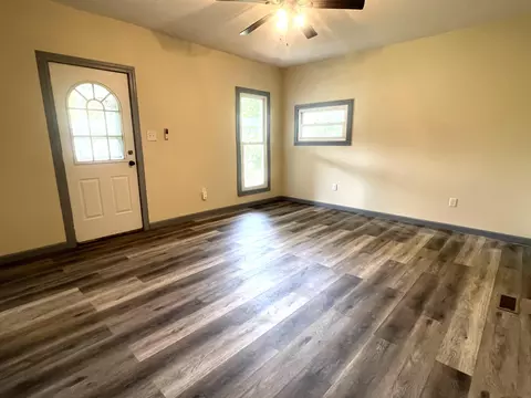 Living - 400 4th St, Pilot Grove, MO 65276 photo 4 of 4