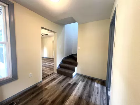 Entry Way - 400 4th St, Pilot Grove, MO 65276 photo 4 of 6