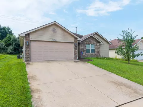 Exterior - 6 Amazon Dr, Columbia, MO 65202 photo 4 of 7