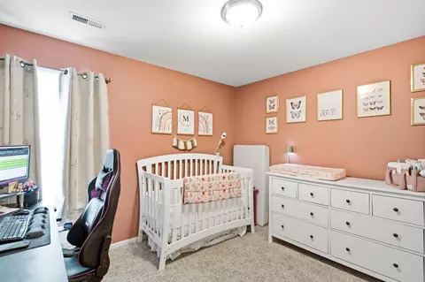Bedroom - 6 Amazon Dr, Columbia, MO 65202 photo 3 of 4