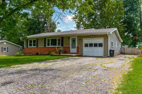 Exterior - 4550 E Lang Dr, Columbia, MO 65202 photo 2 of 9