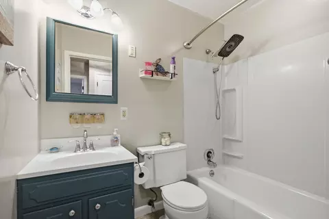 Bath - 4550 E Lang Dr, Columbia, MO 65202 photo 1 of 2