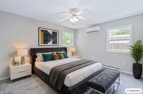 Bedroom - 325 E Clearview Dr, Columbia, MO 65202 photo 1 of 5